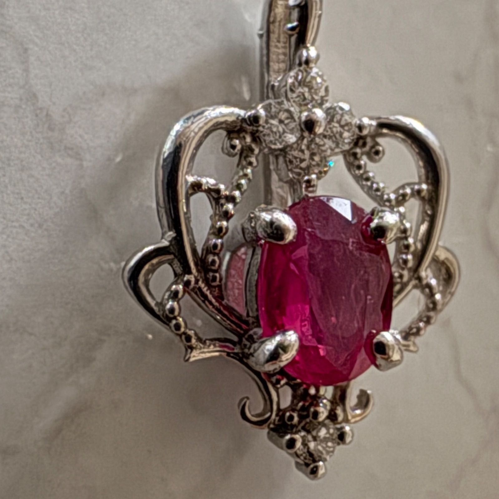 鑑定済 K18WG ルビー 0.33ct ダイヤモンド 0.04ct 約0.70g トップ