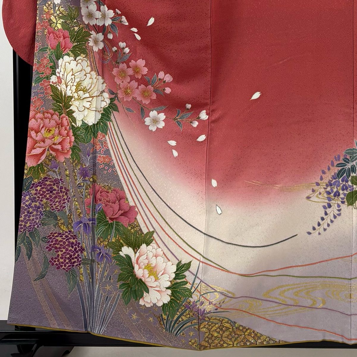【杏ちゃん】裾引き　中振袖　紗袷　縮緬　舞台着物　身丈208　卵色地に薄物 TAKAZENの振袖 /ピンク色/古典/牡丹柄/ 最新作正統派古典 ピンク