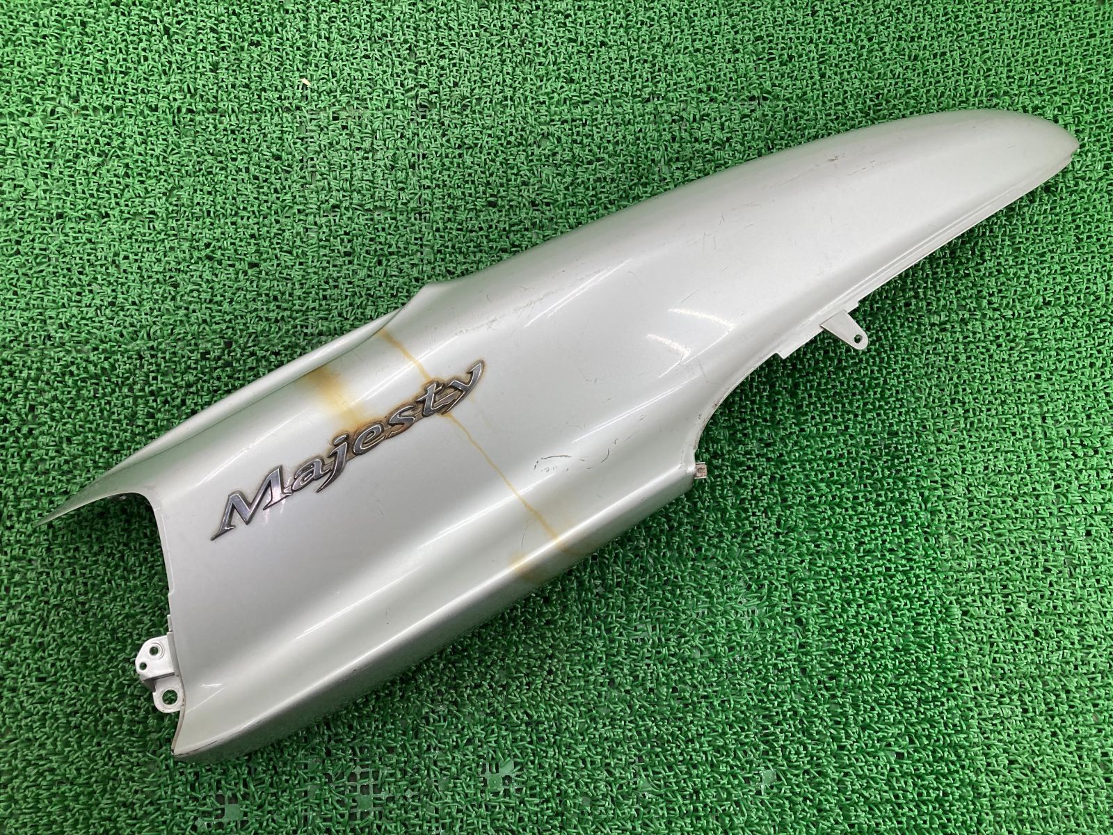 マジェスティ250 サイドカウル 右 銀 5GM ヤマハ 純正 中古 バイク 部品 SG03J コケキズ無し 割れ欠け無し 修復素材に 車検 Genuine