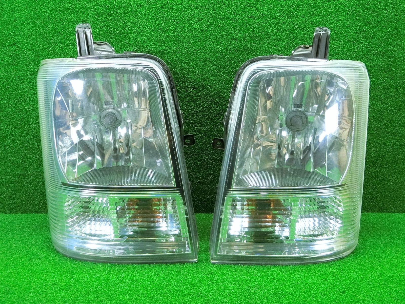 K8256 コーティング済 エブリイ DA64V ヘッドライト 左右セット LE04G6129 LE04H6129 研磨済 破損なし