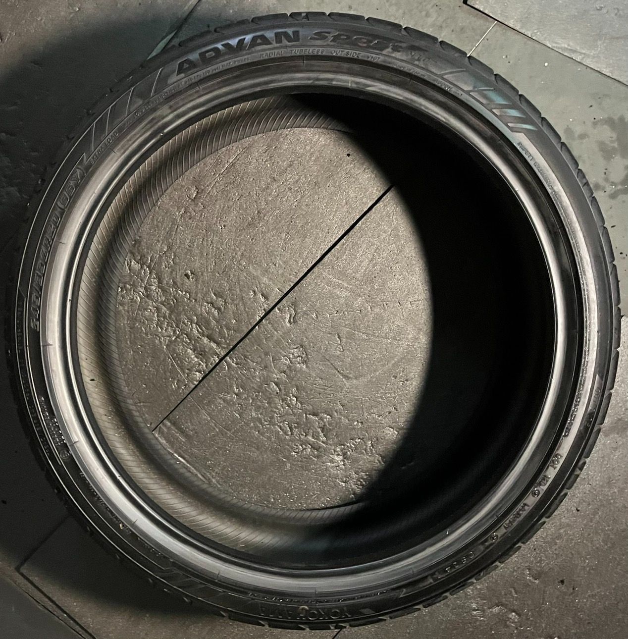 バラエティ豊かな 製 約9分山 ヨコハマ YOKOHAMA アドバン ADVAN Sport V107 245 35R20 2本 h_323 明瞭な