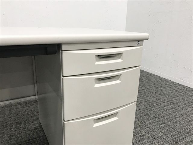 オフィスデスク