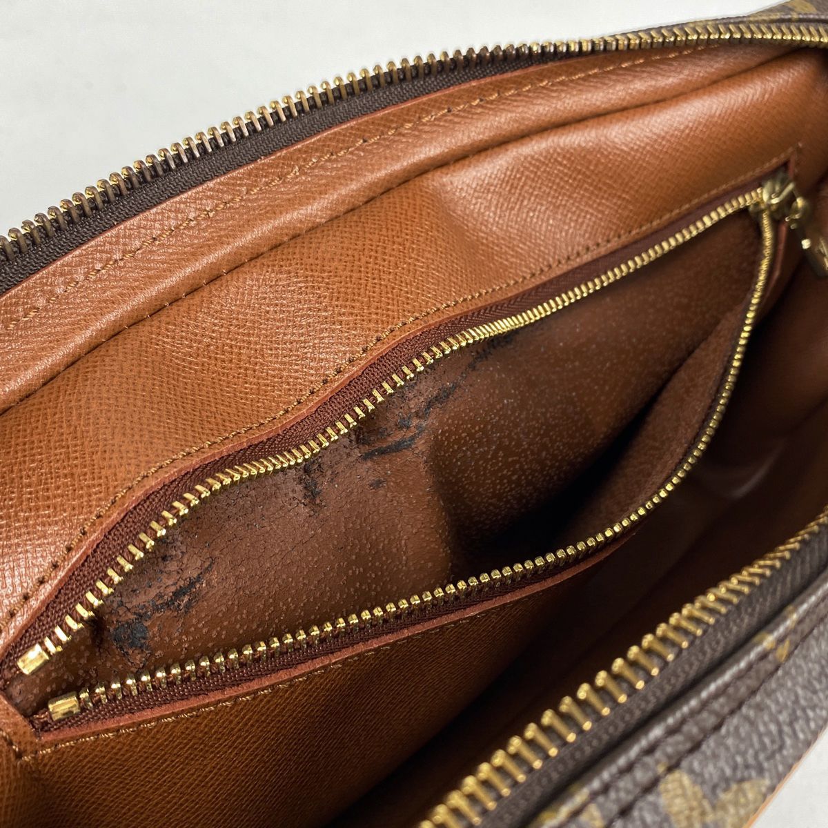 ルイ・ヴィトン Louis Vuitton ディミトリ ショルダーバッグ タイガ