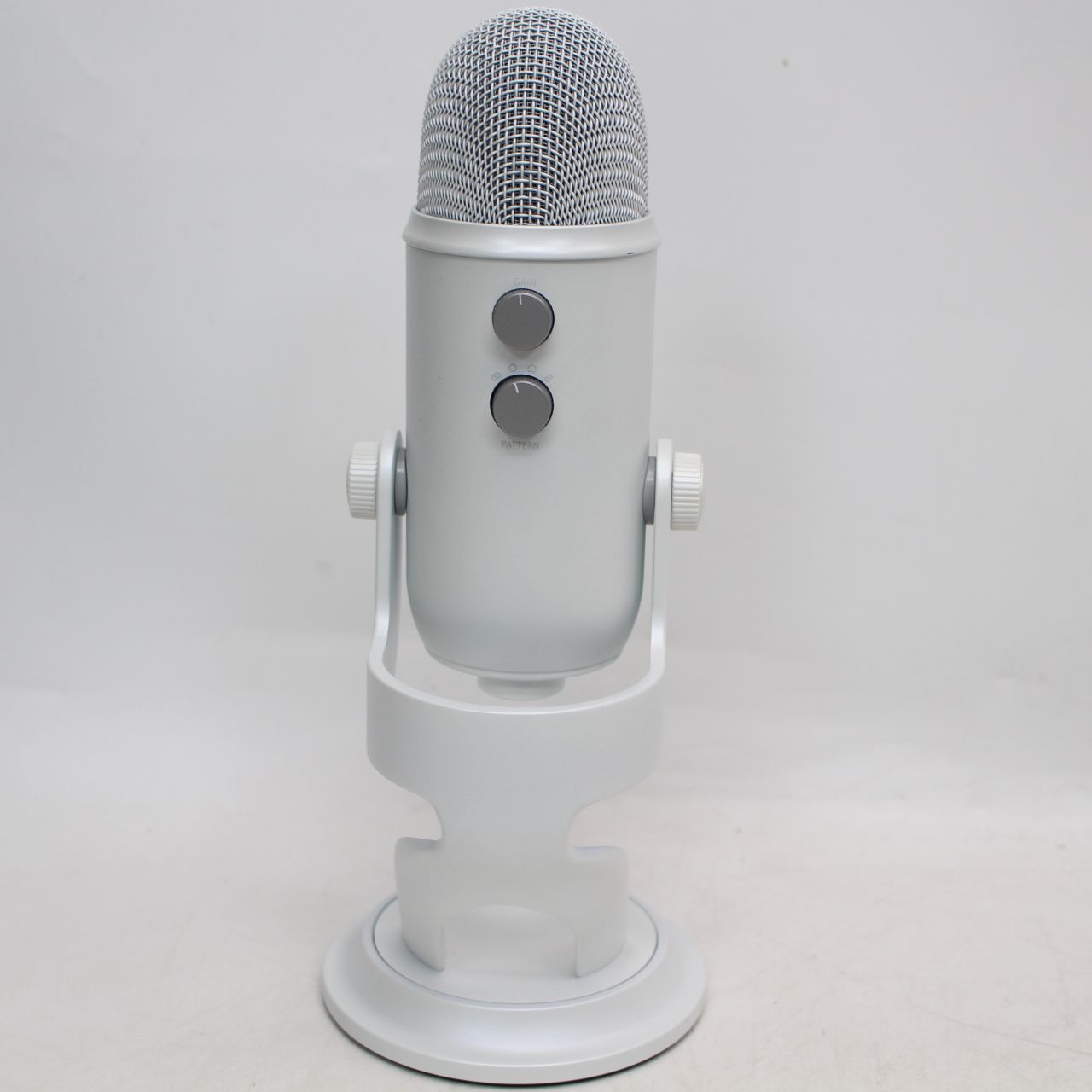 118)【美品】Logicool Blue Yeti A00132 ゲーミングマイク