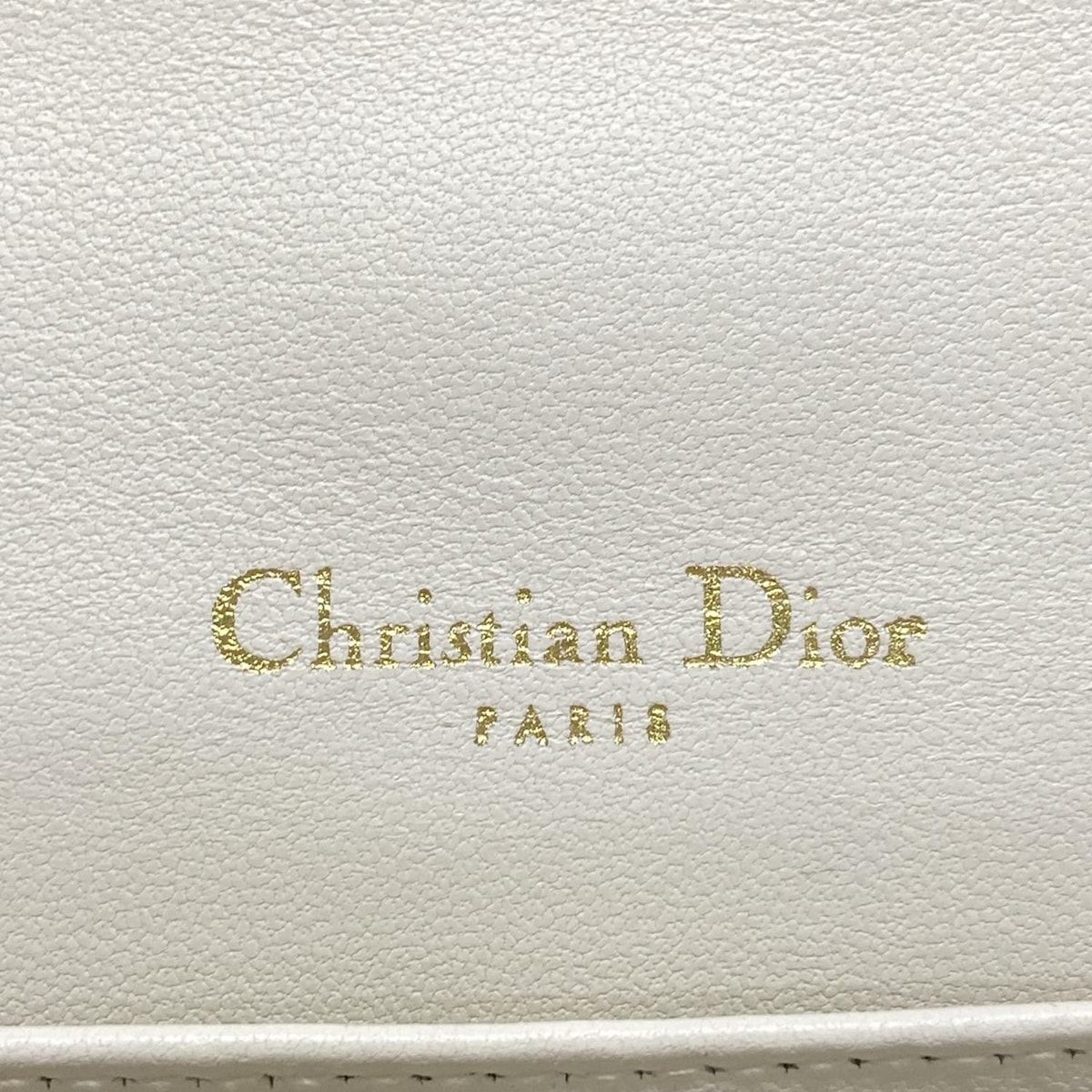 クリスチャンディオール