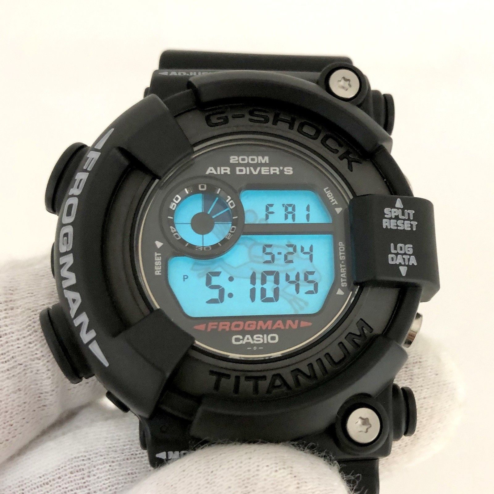 G-SHOCK ジーショック CASIO カシオ G-SHOCK DW-8200MB-1VT FROGMAN 海外モデル ベゼル白文字  ベルトILLUMINATOR表記 - メルカリ