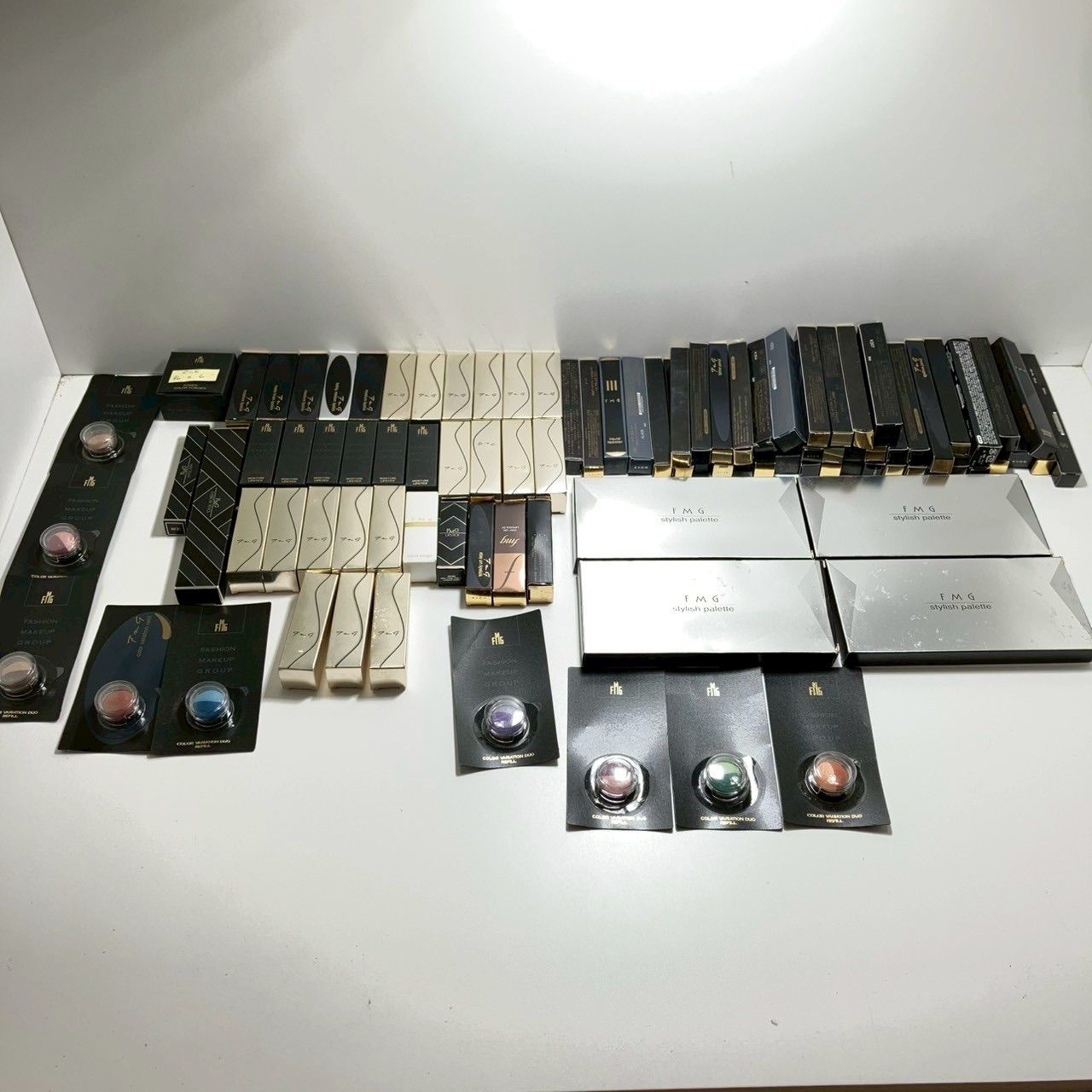 エイボン化粧品　まとめ売り 未使用多数！】 エイボン FMG 化粧品 90個以上 大量まとめ売り