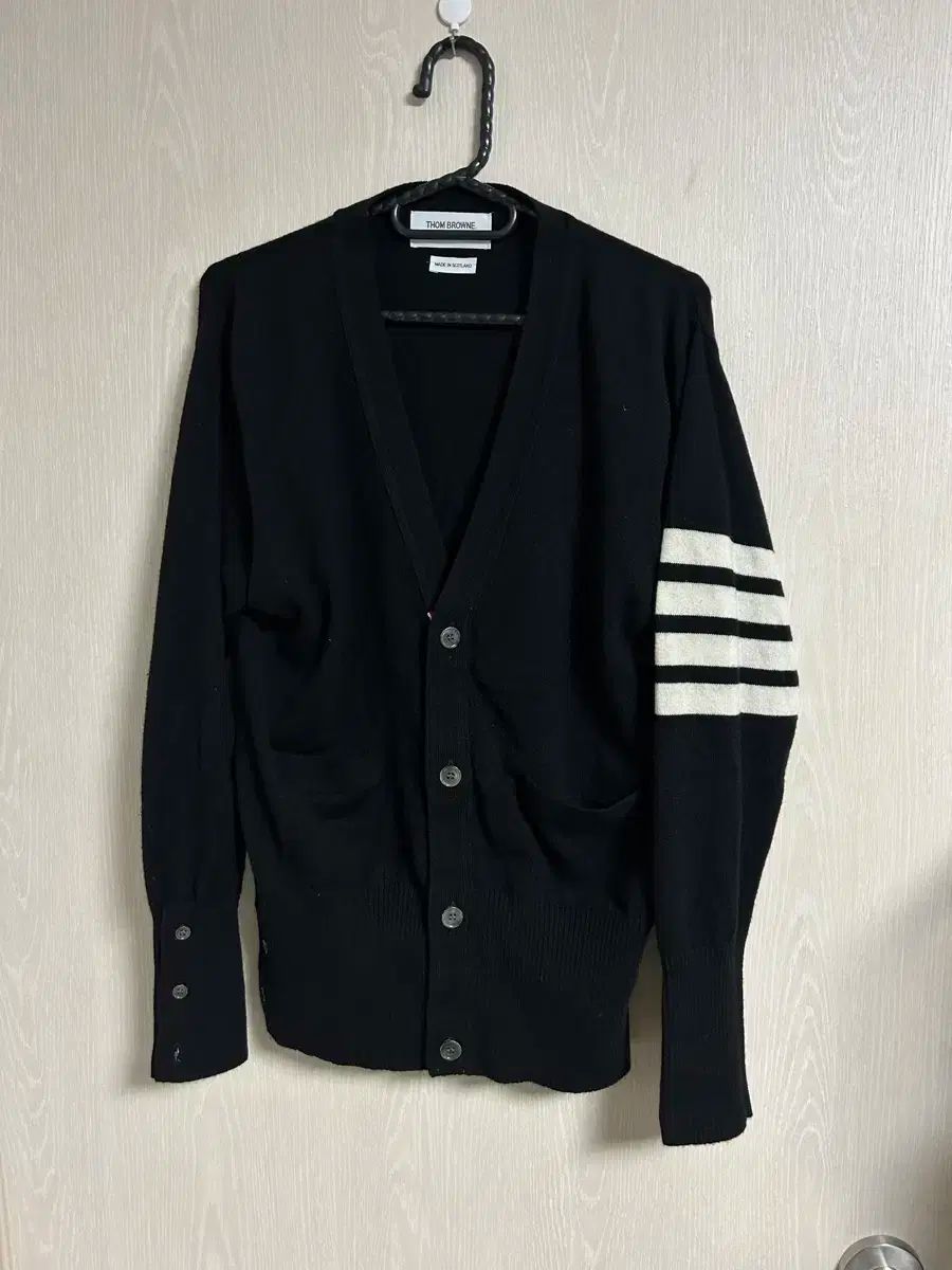 THOM BROWNE ネイビー カーディガン　サイズ1 THOM BROWNE ネイビー カーディガンサイズ1