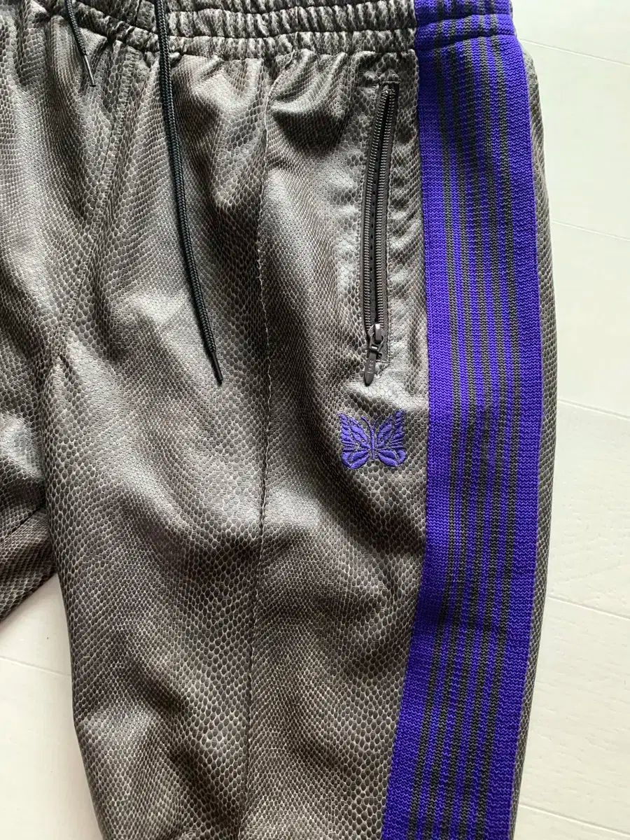 NEEDLES ニードルズ Python トラックパンツ ナローフィット m サイズ ギジャン修理 97cm