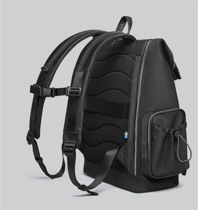 GASTON LUGA バックパック リュック PC収納 通勤 通学 ブラック GASTON LUGA (ガストンルーガ) ナイロン PCポケット バック