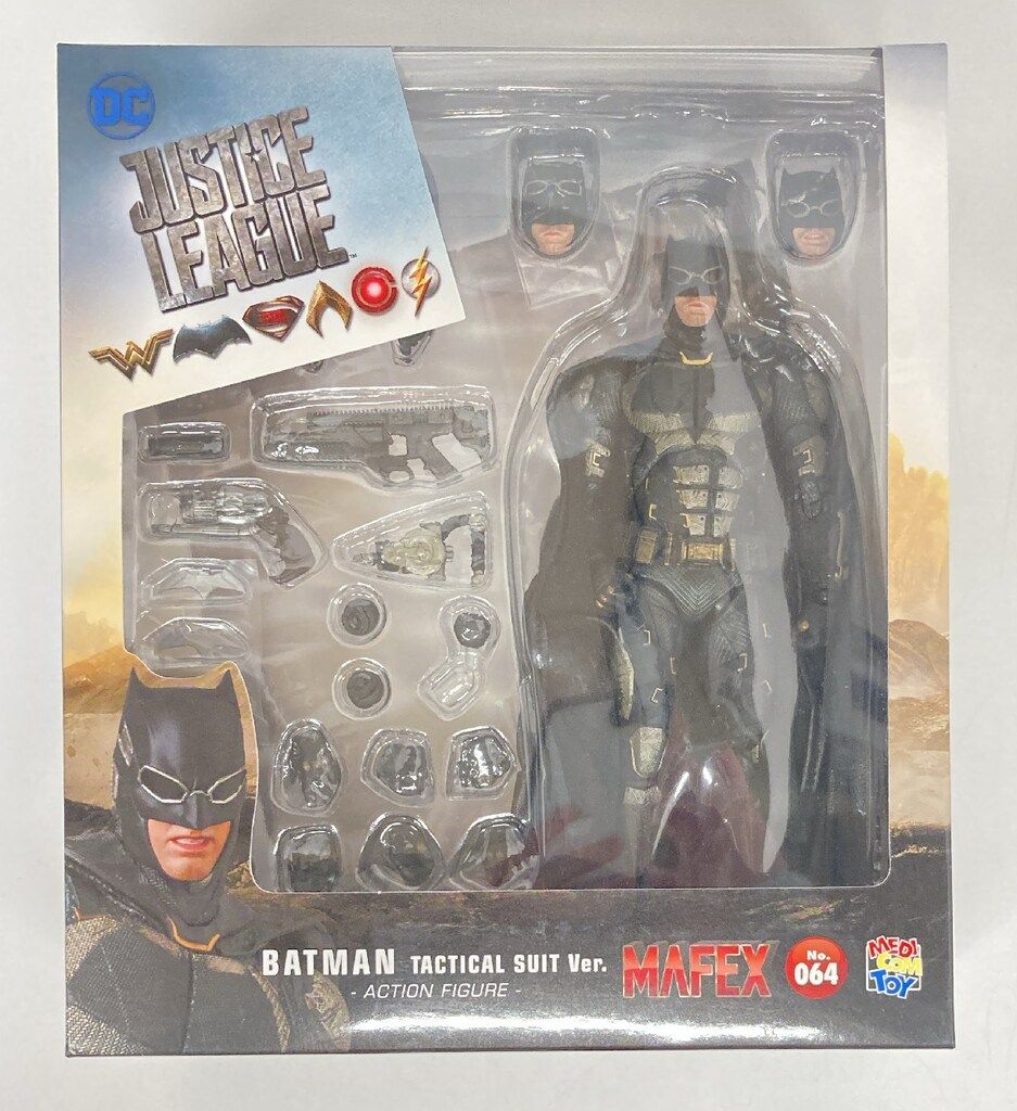 メディコム・トイ MAFEX BATMAN / TACTICAL SUIT 064