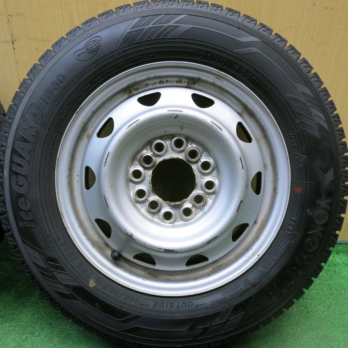 バリ溝!23年!9分☆スタッドレス 145/80R13 ヨコハマ アイス バリ溝!23年!9分☆スタッドレス 145/80R13 ヨコハマ アイス