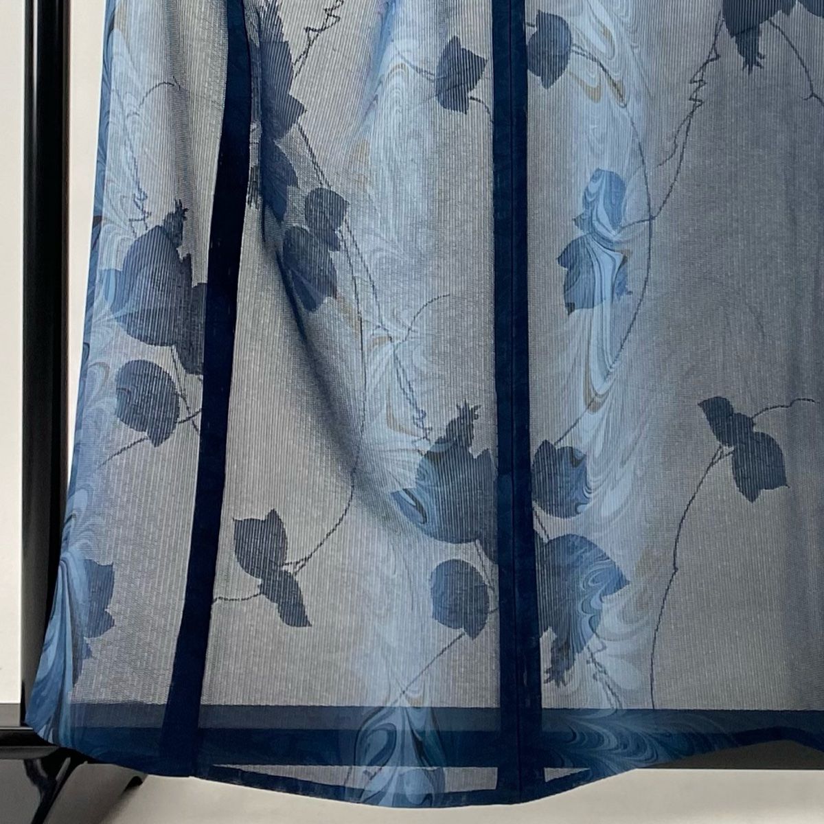 小紋 身丈158cm 裄丈66cm M 薄物 墨流し 草花 ぼかし 紺色 正絹 名品  