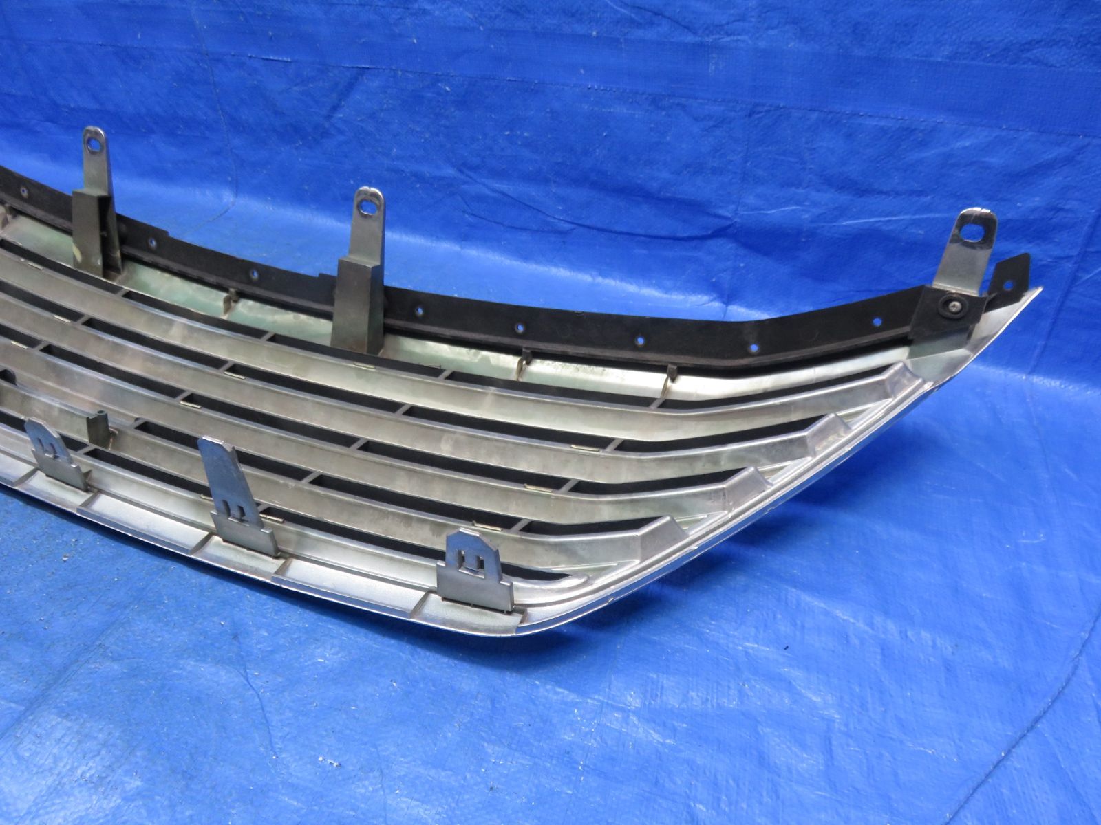 ラジエターグリル