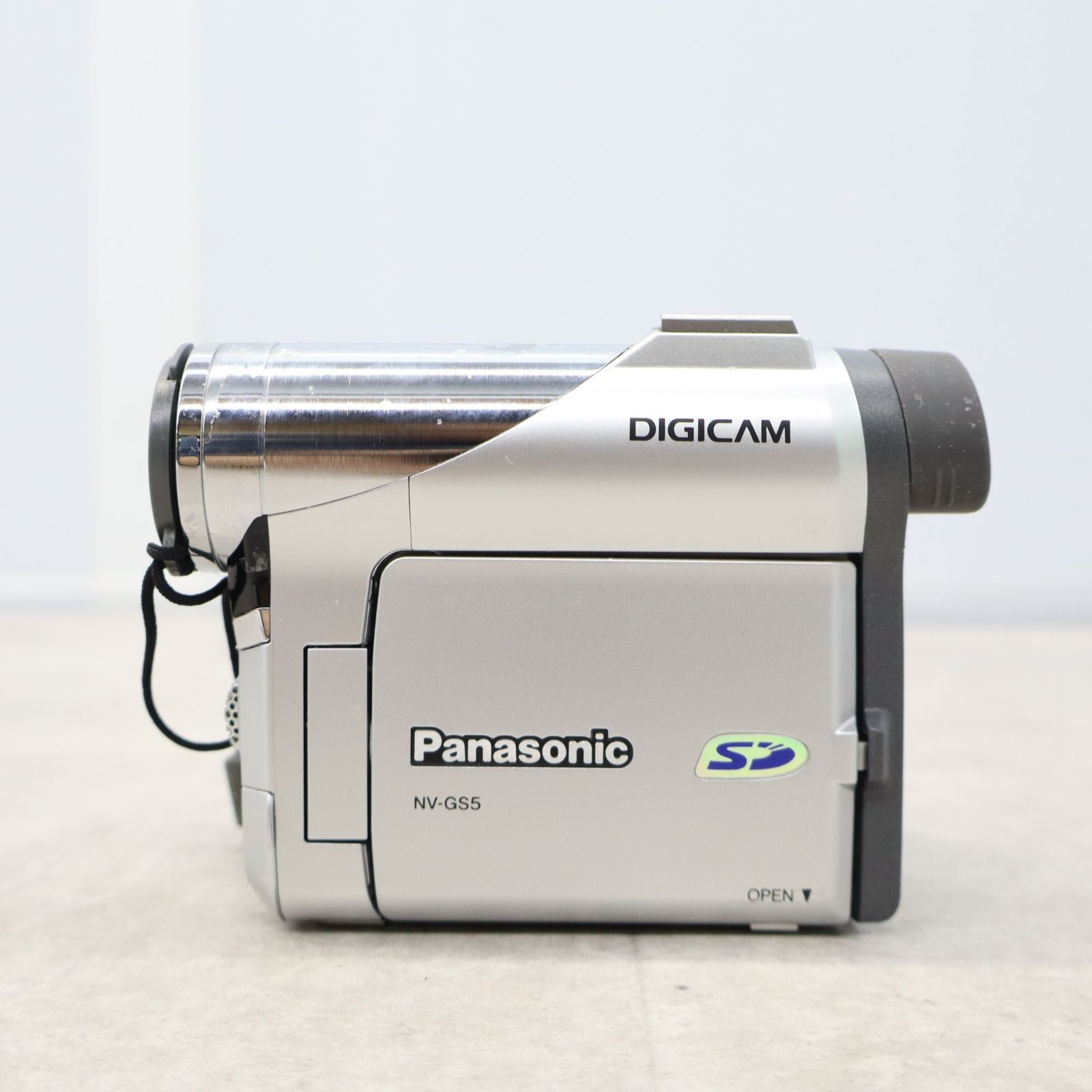 美品　パナソニック デジカメ　NV-GS5 動作品　ケース付き ◇現状品 ｜MiniDV ビデオカメラ｜Panasonic パナソニック NV