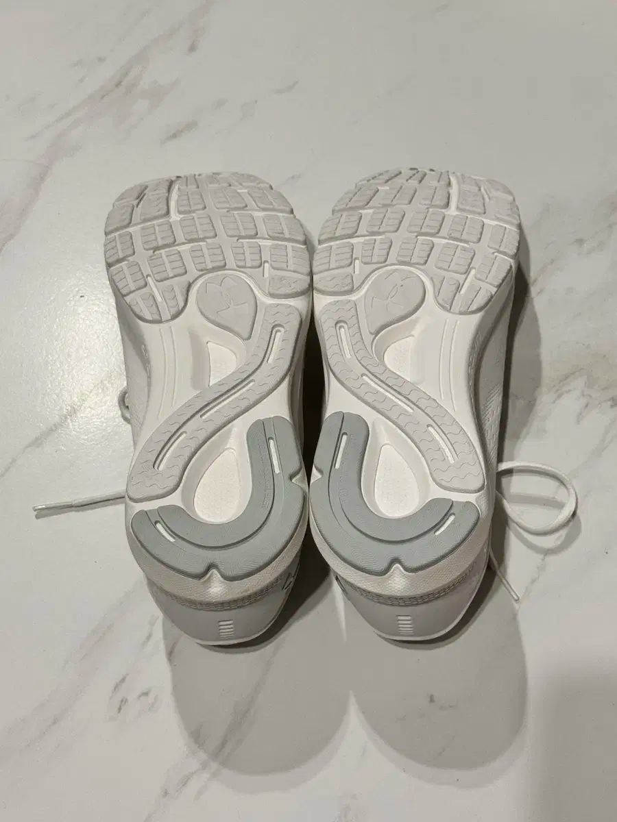 UNDER ARMOUR アンダーアーマー ホバー ソニック 6 ランニングシューズ HRDEVELOPMENT_JP