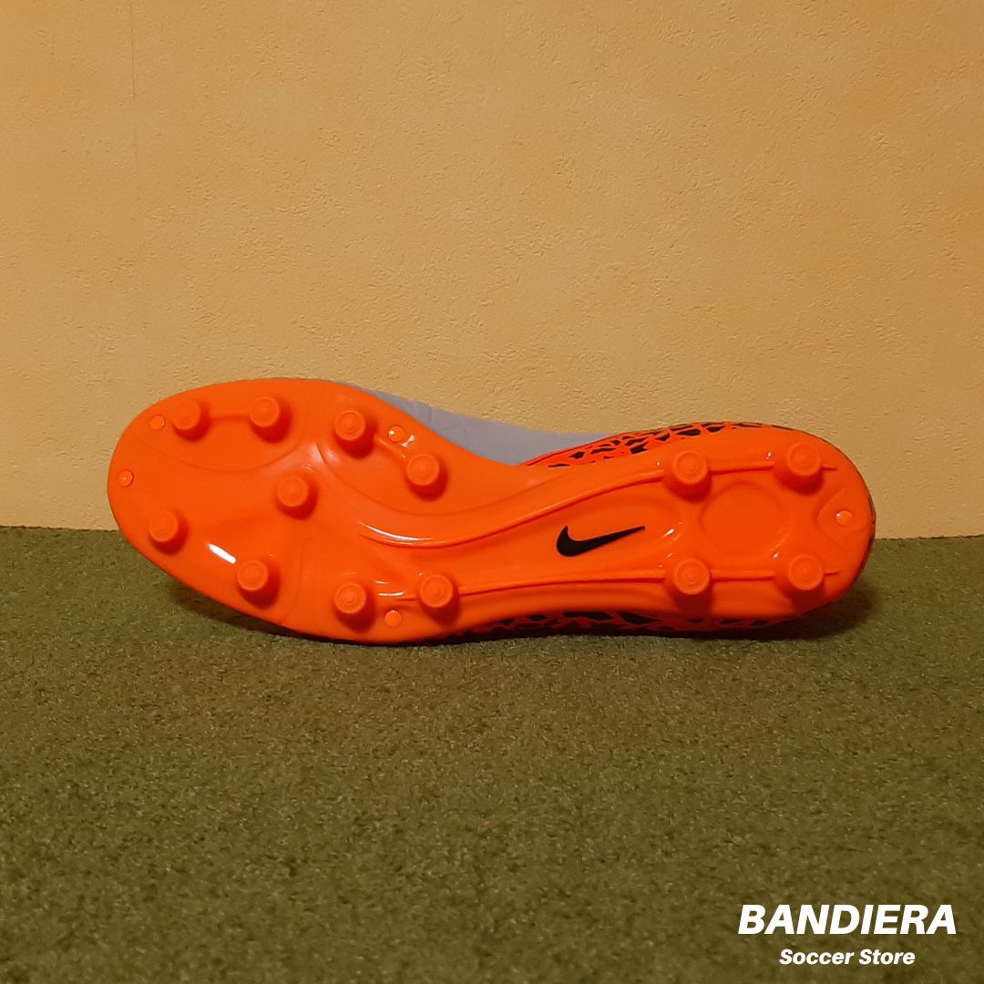 NIKE ナイキ サッカースパイク ハイパーヴェノム ファタル ショップ II