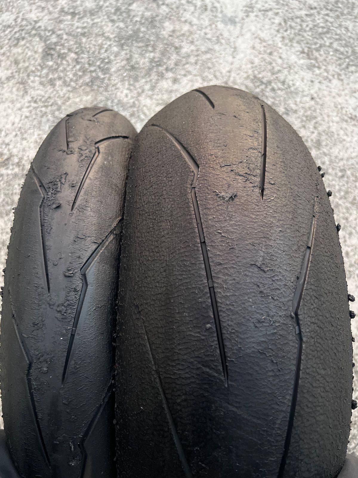 ピレリ スーパーコルサV3 前後セット 120|70ZR17 200|55ZR17 325