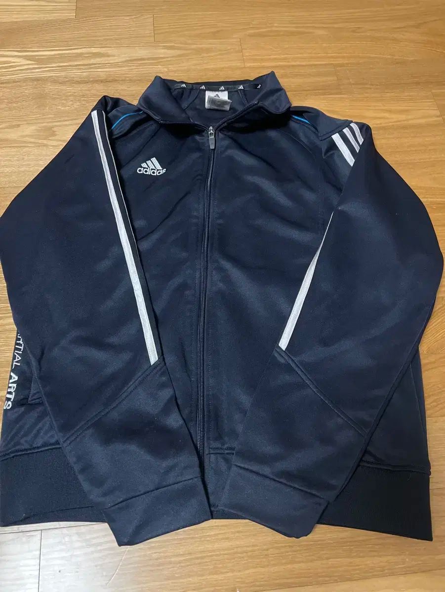 adidas(アディダス) スウェットシャツトップ 100 （ L ）