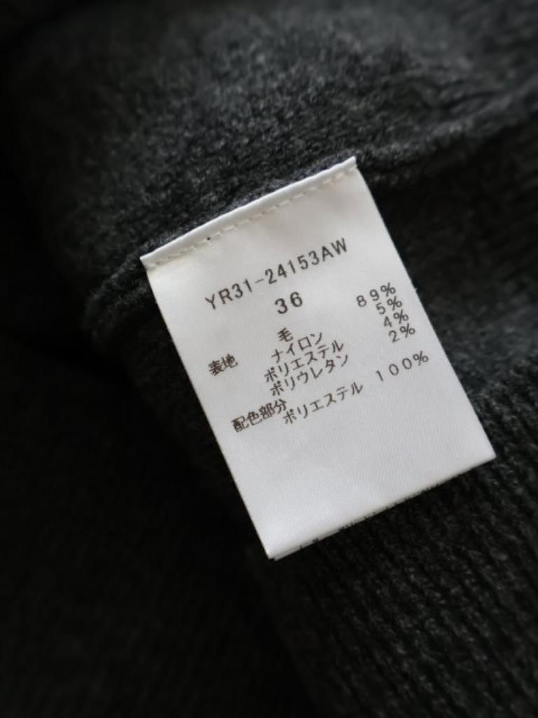  yori ヨリ バイ クルーネックニット Sサイズ 36 チャコールグレー 製 定価30 800円 ストレッチ素材 6457488 長袖 ニット セーター