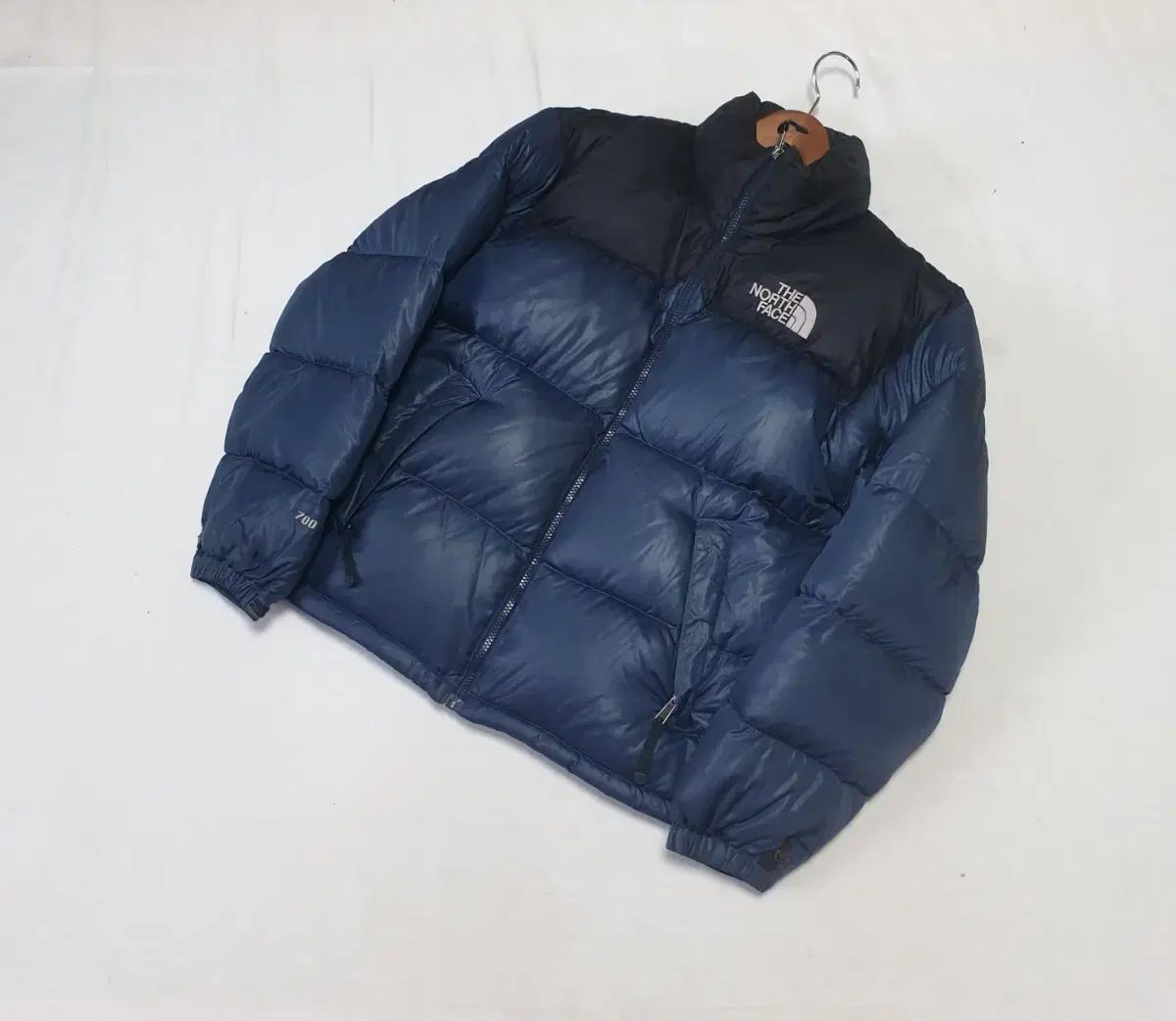 THE NORTH FACE(ザノースフェイス) 700 ネイビー Nuptse(ヌプシ) ダウンジャケット