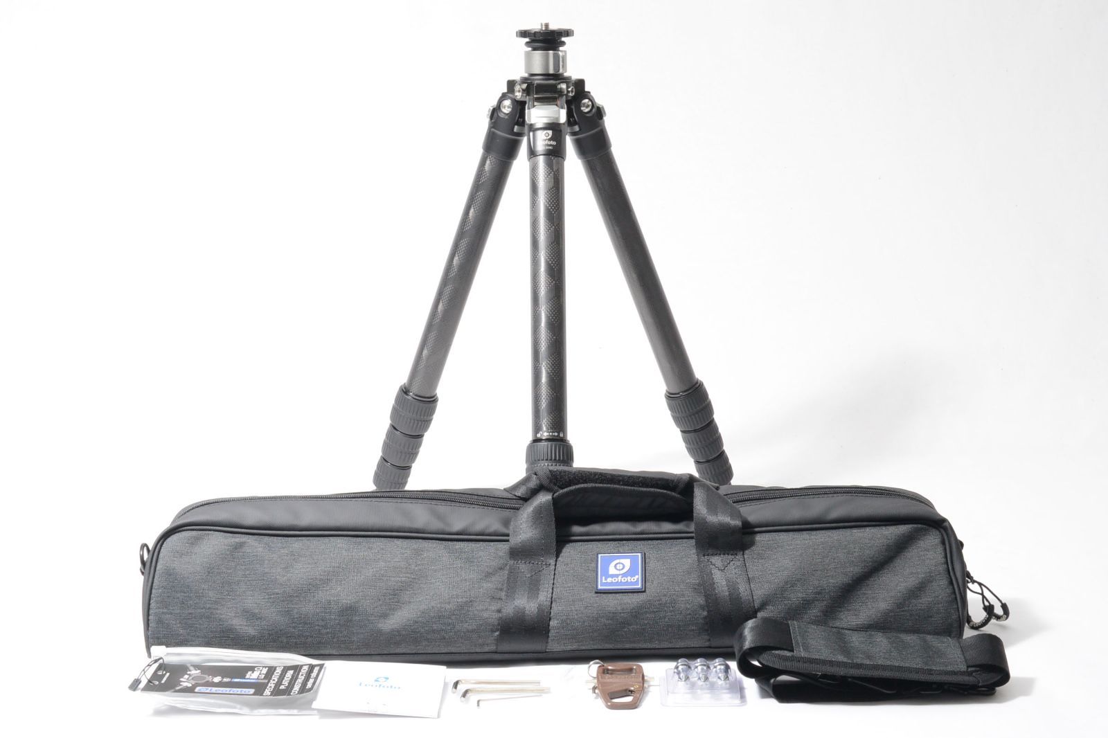 上品 レオフォト LQ-324C カーボン三脚 付属品多数 LL330 5579