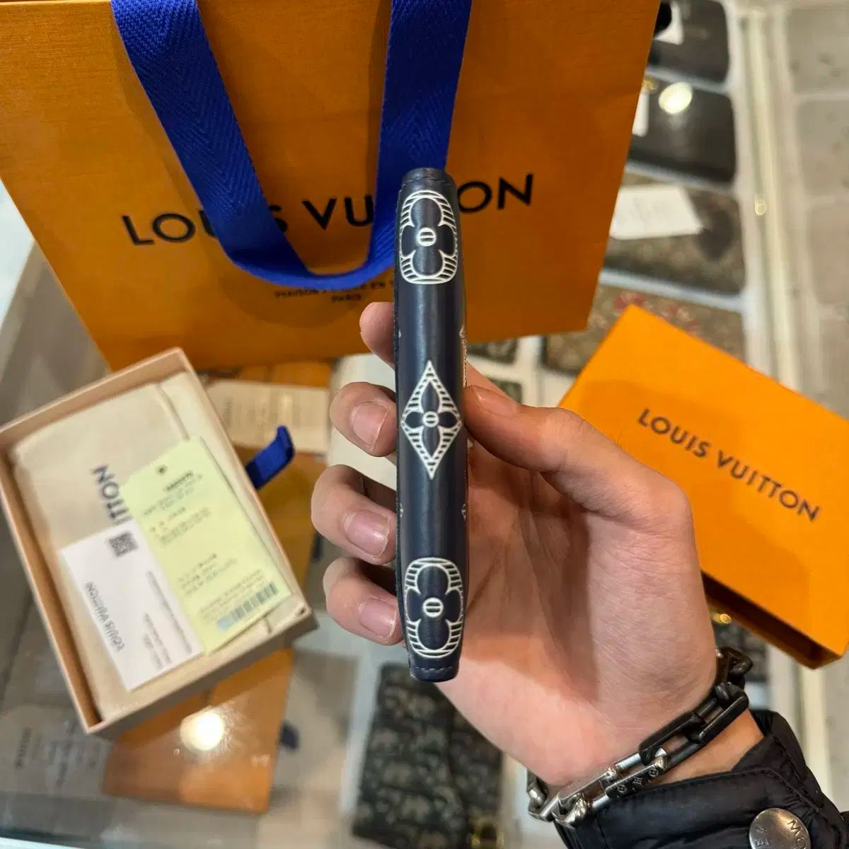 Vuitton ルイヴィトン