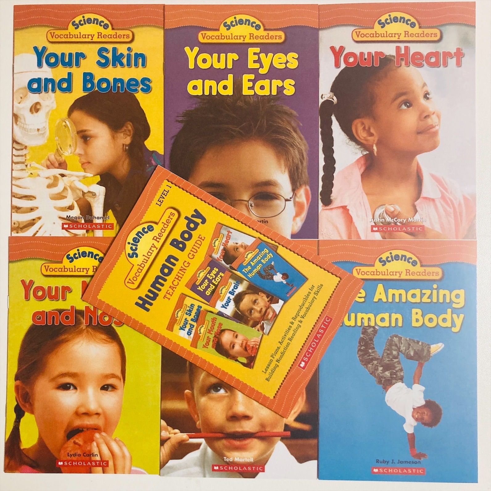 Scholastic Science Vocabulary Readers 30冊＋ガイド4冊 合計34