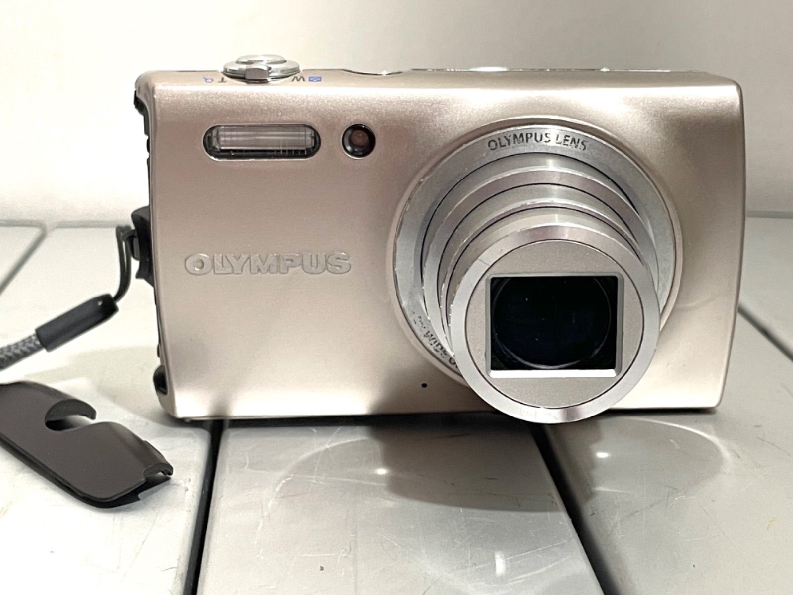 OLYMPUS デジタルカメラ STYLUS VH-515 シルバー 1200万画素 裏面照射