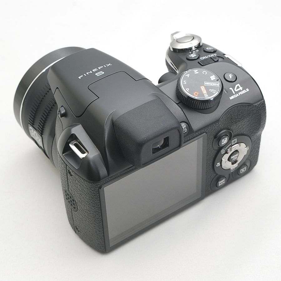 富士フイルム FUJIFILM FinePix S4500 1400万画素 30倍ズームレンズ