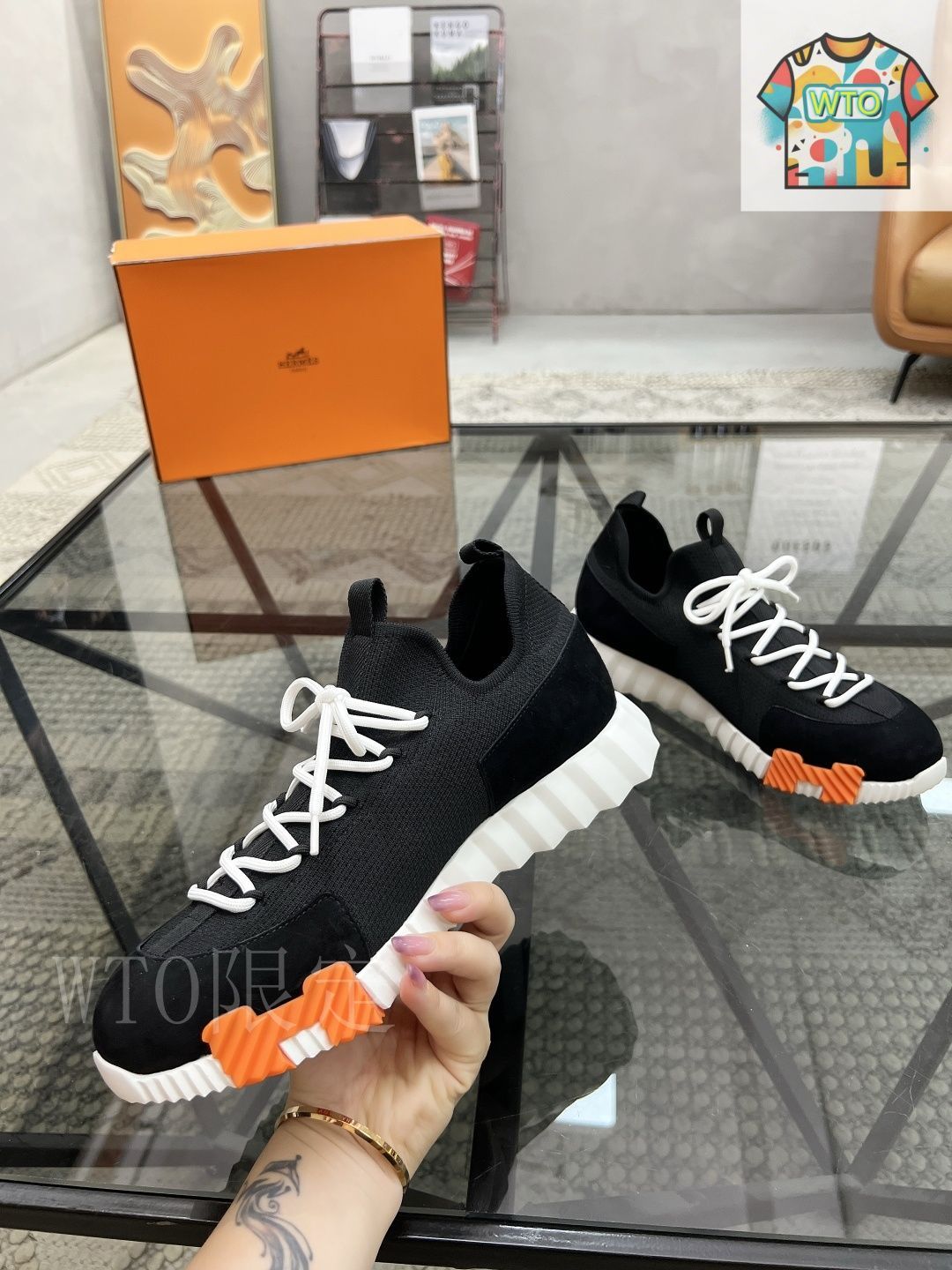 都会で軽やかに走り抜ける【HERMES】スニーカー≪Bouncing≫ 楽天市場】≪BrandNew≫ Hermes Bouncing Sneakers All Leather