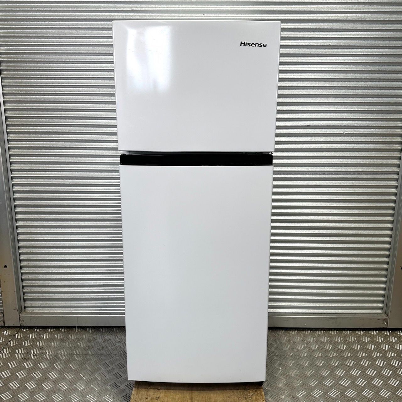 中古 配送要相談 Hisense ハイセンス ノンフロン冷凍冷蔵庫 HR-B1202 