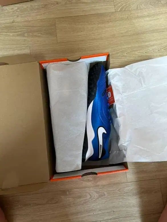 NIKE ナイキ ティエンポ 10 アカデミー サッカーシューズ 290 新サイズ
