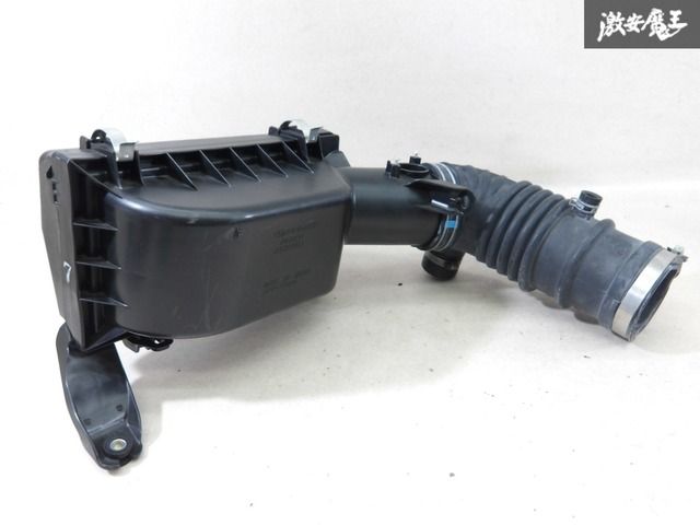 エアクリーナーボックス一式　新車外し　トヨタ86 エアクリーナーボックス一式 新車外し トヨタ86 エアクリーナー