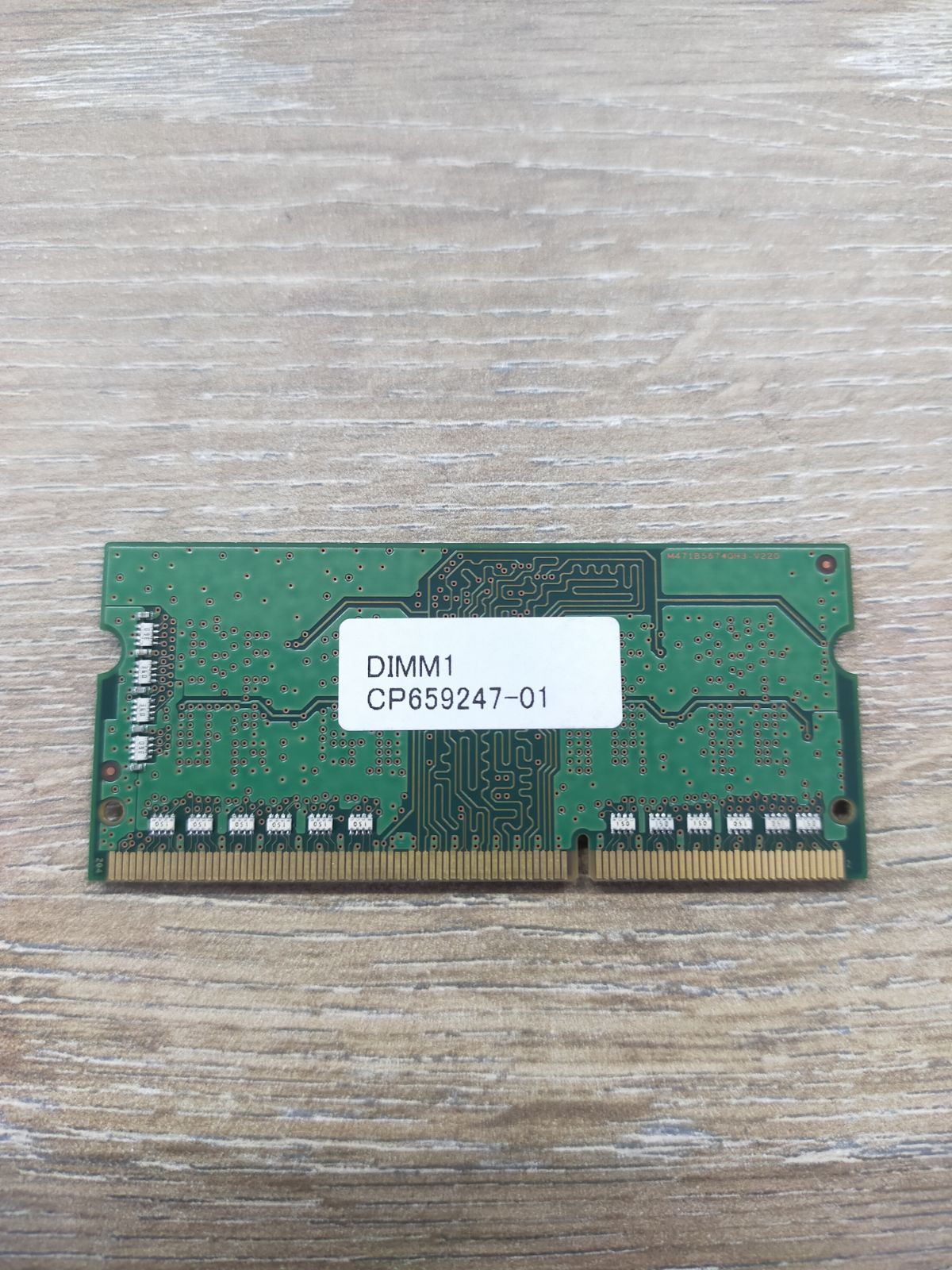 ノートPC用メモリ　2GB 1Rx16 PC3L-12800S-11-13-C3