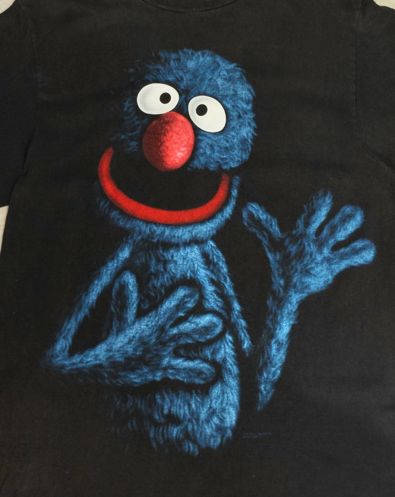 90's USA製 SESAME STREET GROVER BLACK OUT SHADOW Tシャツ セサミ