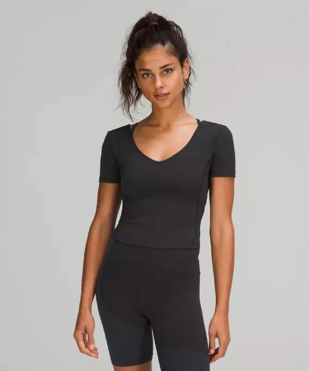 lululemon ルルレモン 位置合わせ Tシャツ ブラック 14 サイズ 1 寿司 着用
