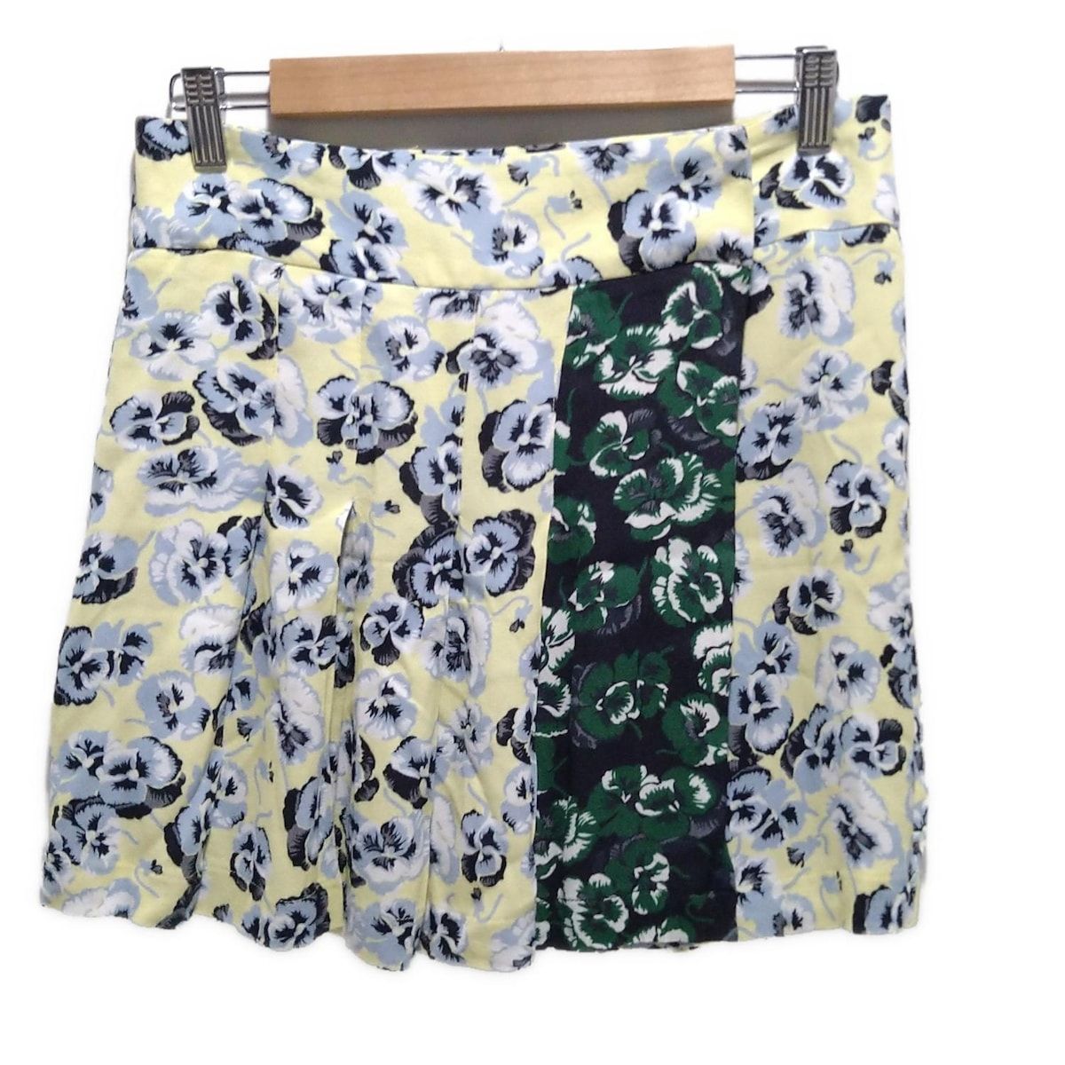 【きれいめファッション51選】上品さと清潔感をキープし MARNI(マルニ) 巻きスカート サイズ14 XL レディース - ライト スカート