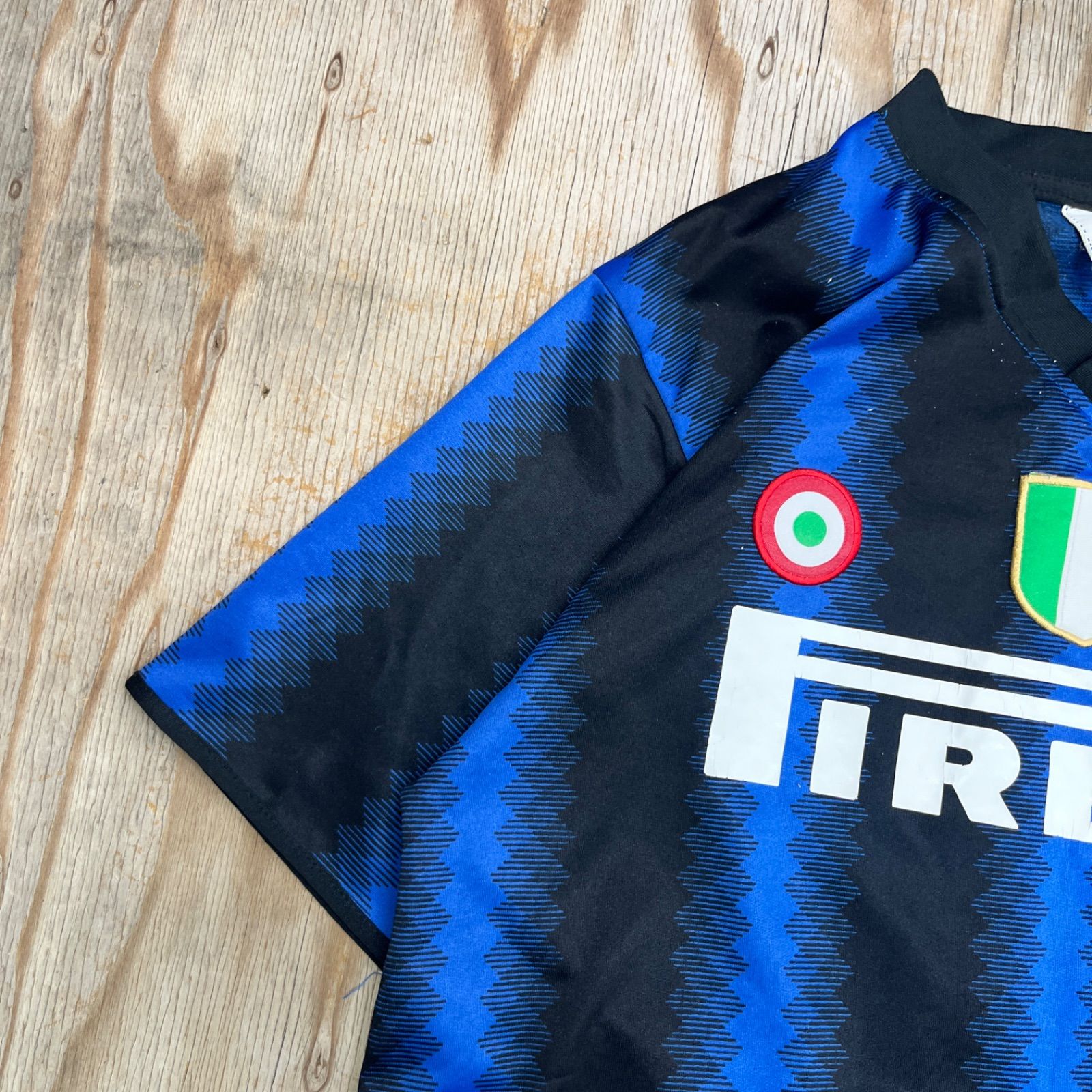 ディエゴ・ミリート インテルミラノユニフォームLサイズ ディエゴ・ミリート インテルミラノユニフォームLサイズ