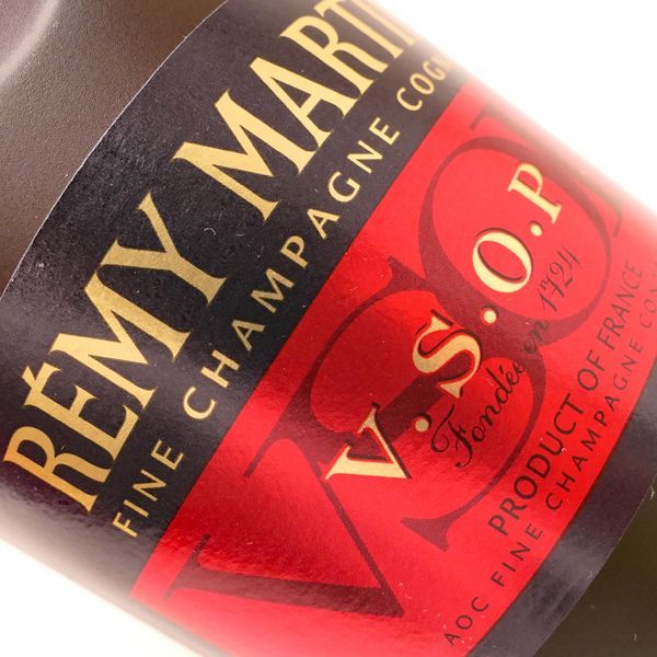 お酒】レミーマルタン VSOP 赤ラベル 40% 700ml 未開栓 箱 REMY MARTIN コニャック ブランデー ◇送料込◇質屋-i8890  - メルカリ