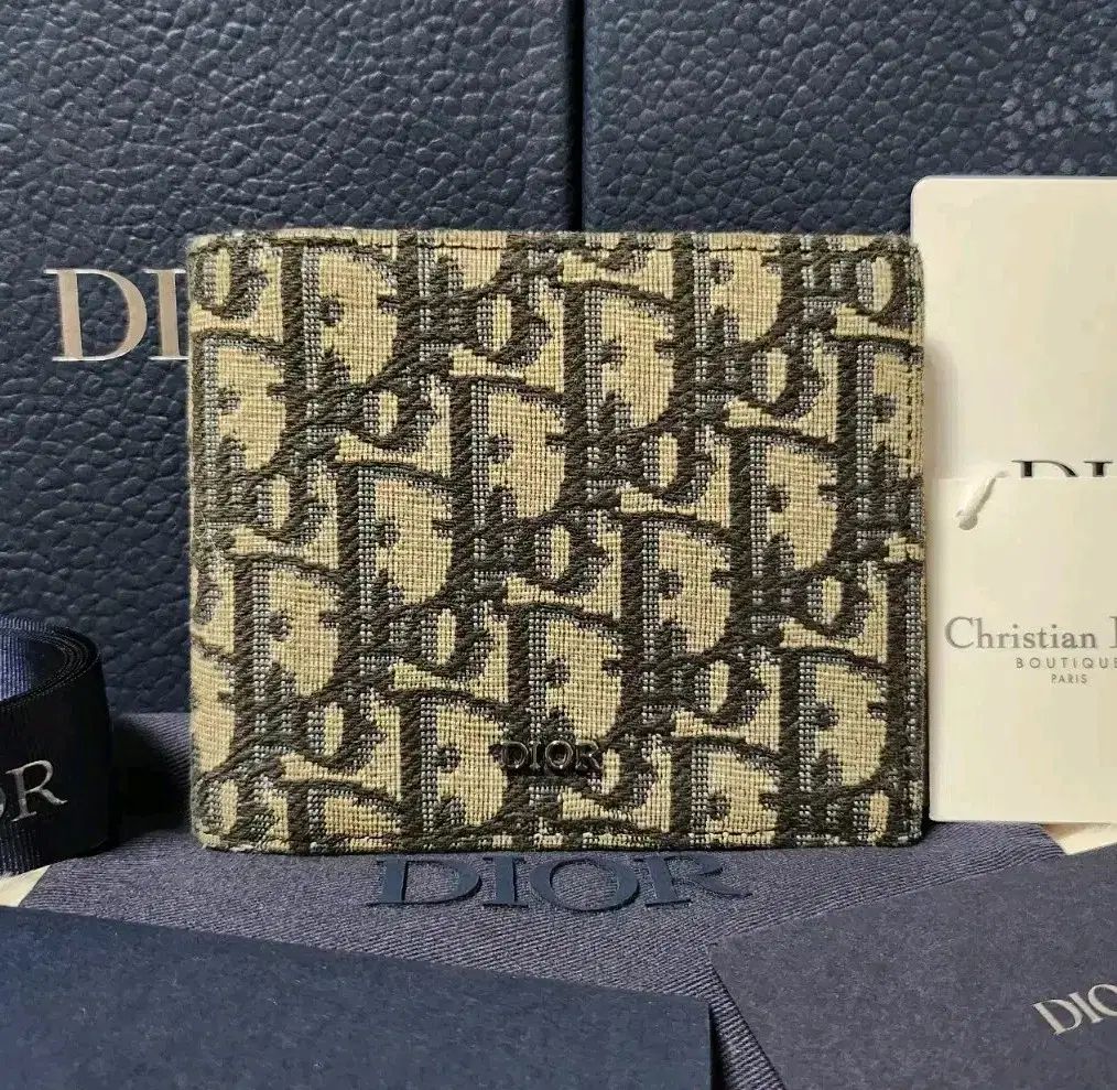 【極美品 現行】DIOR 長財布 トロッター オブリーク 二つ折り ブラック 極美品 現行】DIOR 長財布 トロッター オブリーク 二つ折り ブラック
