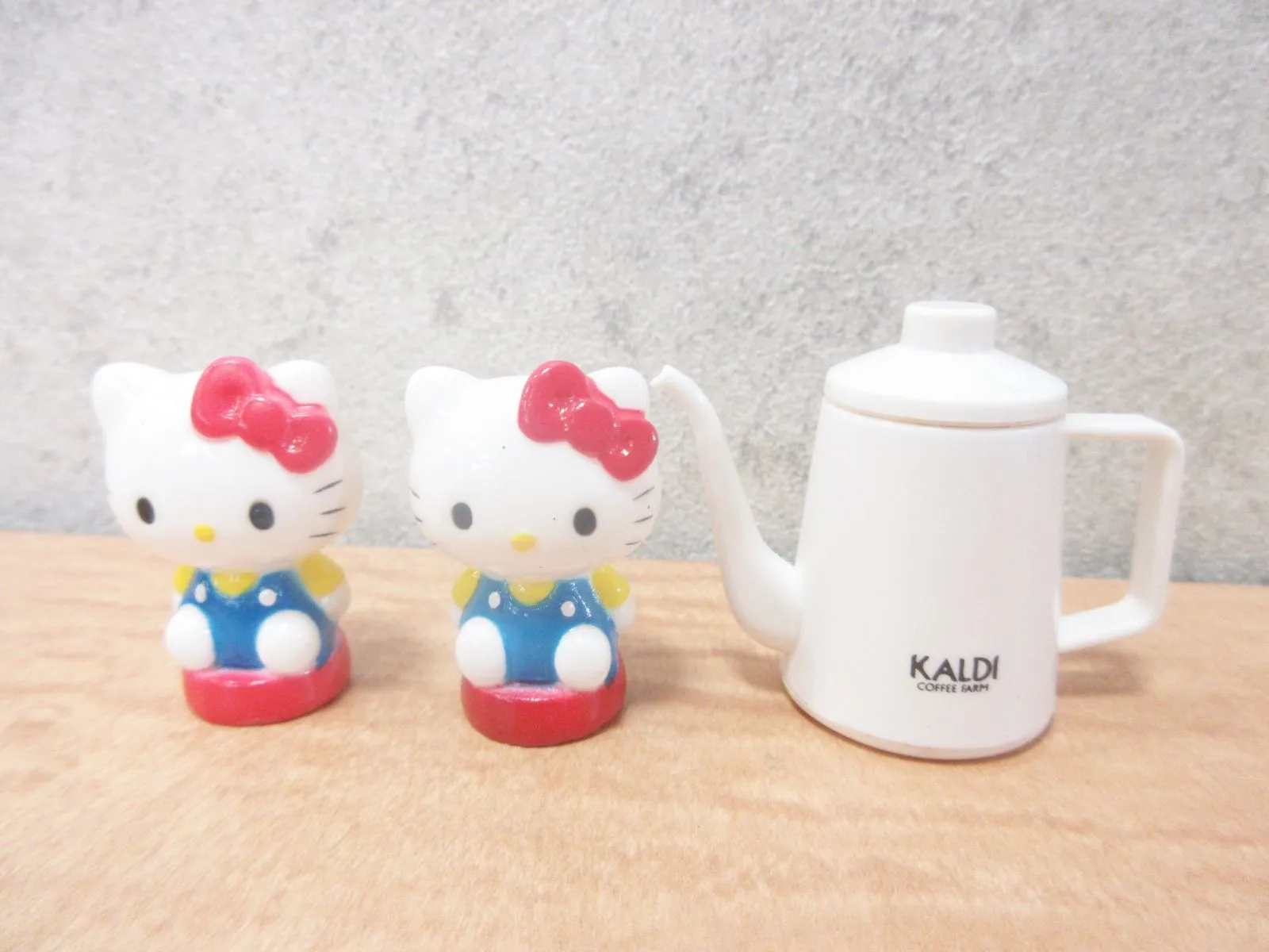 サンリオ　ハローキティ　やかん〜SA5 サンリオ ハローキティ やかん〜SA5