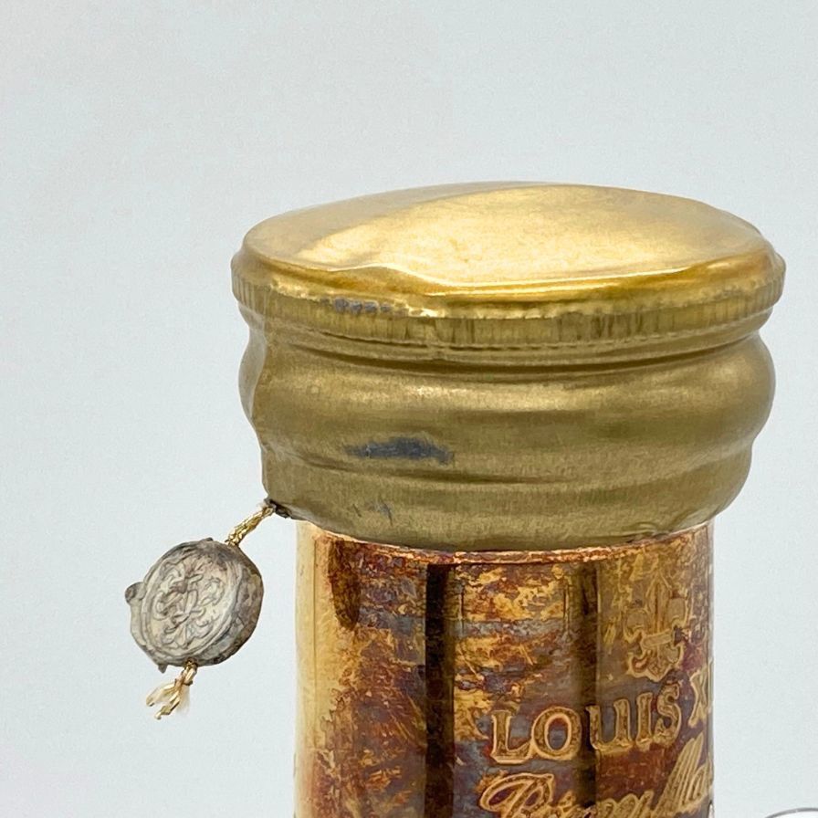 レミーマルタン ルイ13世 金キャップ 四角形箱 700ml【V】