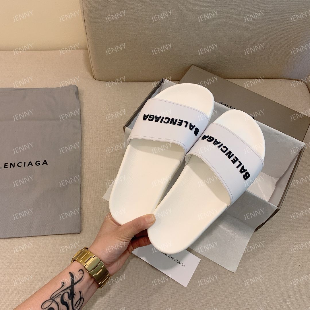 BALENCIAGA バレンシアガ ロゴ フラット サンダル レディース  ホワイト