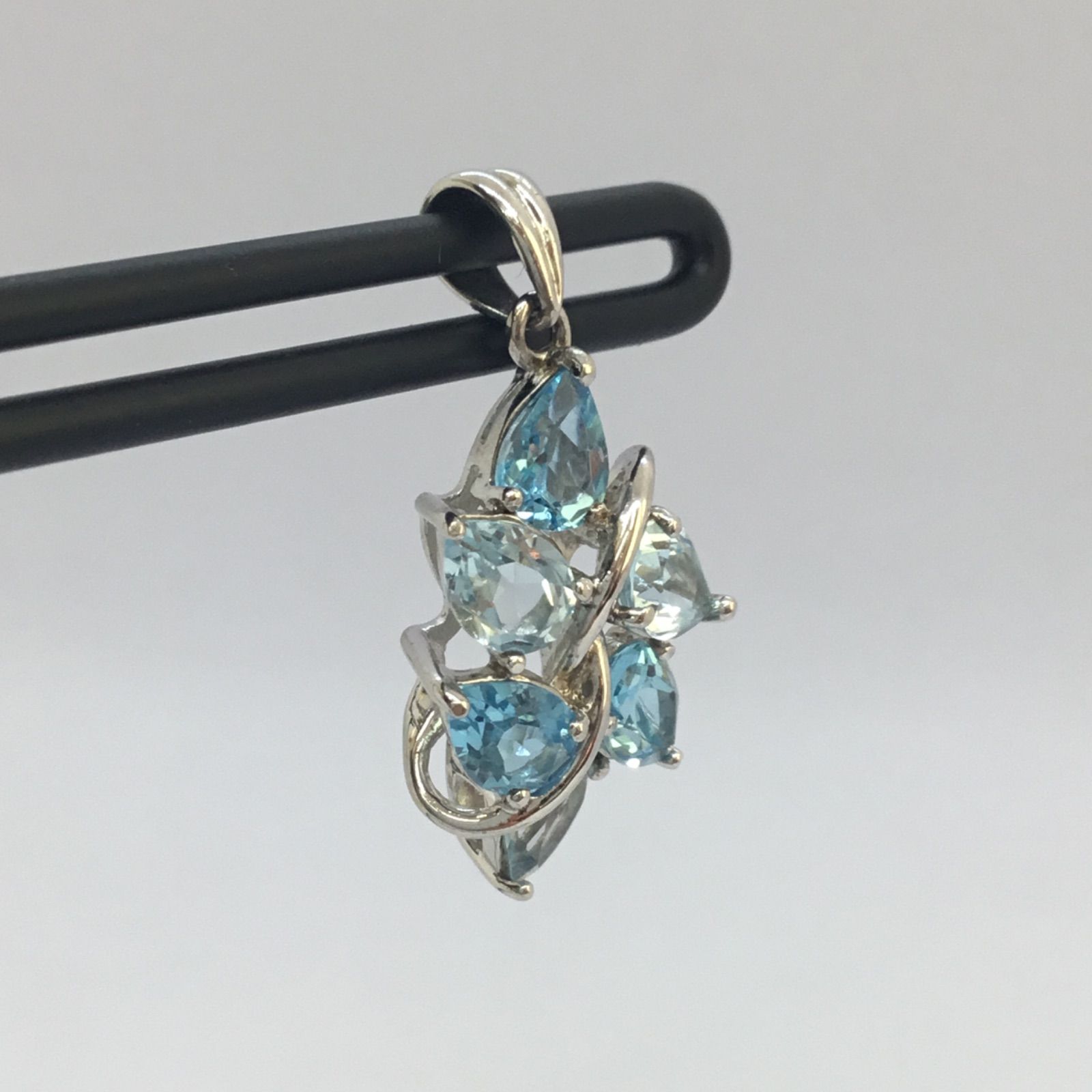 ◇美品 ／ Blue Topaz ブルートパーズ ペンダントトップ 