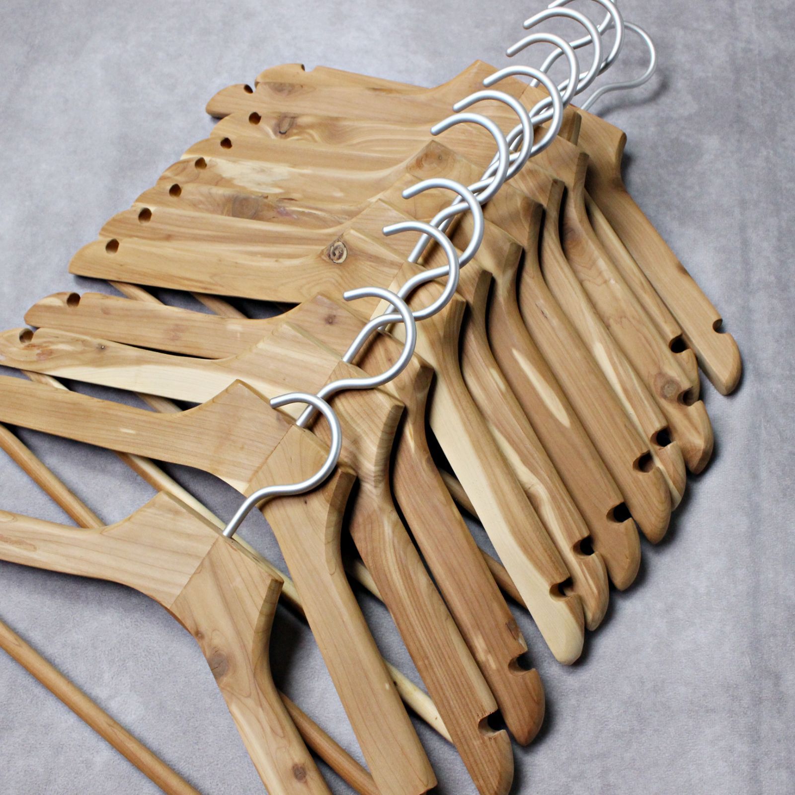 無印良品】廃版レッドシダー ハンガー 薄型42cm 12本セット MUJI