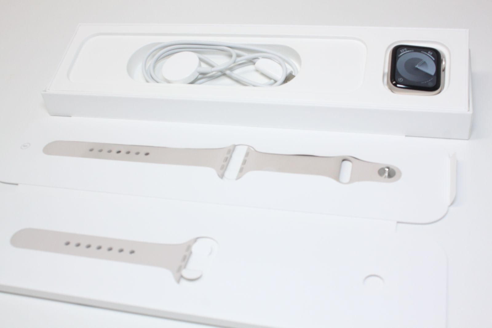 Apple Watch SE 第2世代 GPS|40mm|A2722 MNJP3J|A ⑤