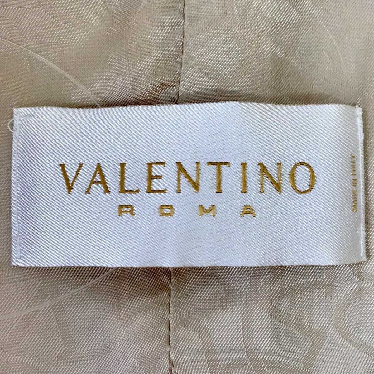 VALENTINO ROMA(バレンチノローマ) ジャケット サイズ40 M レディース - アイボリー 長袖/ギャザー/秋/冬 綿