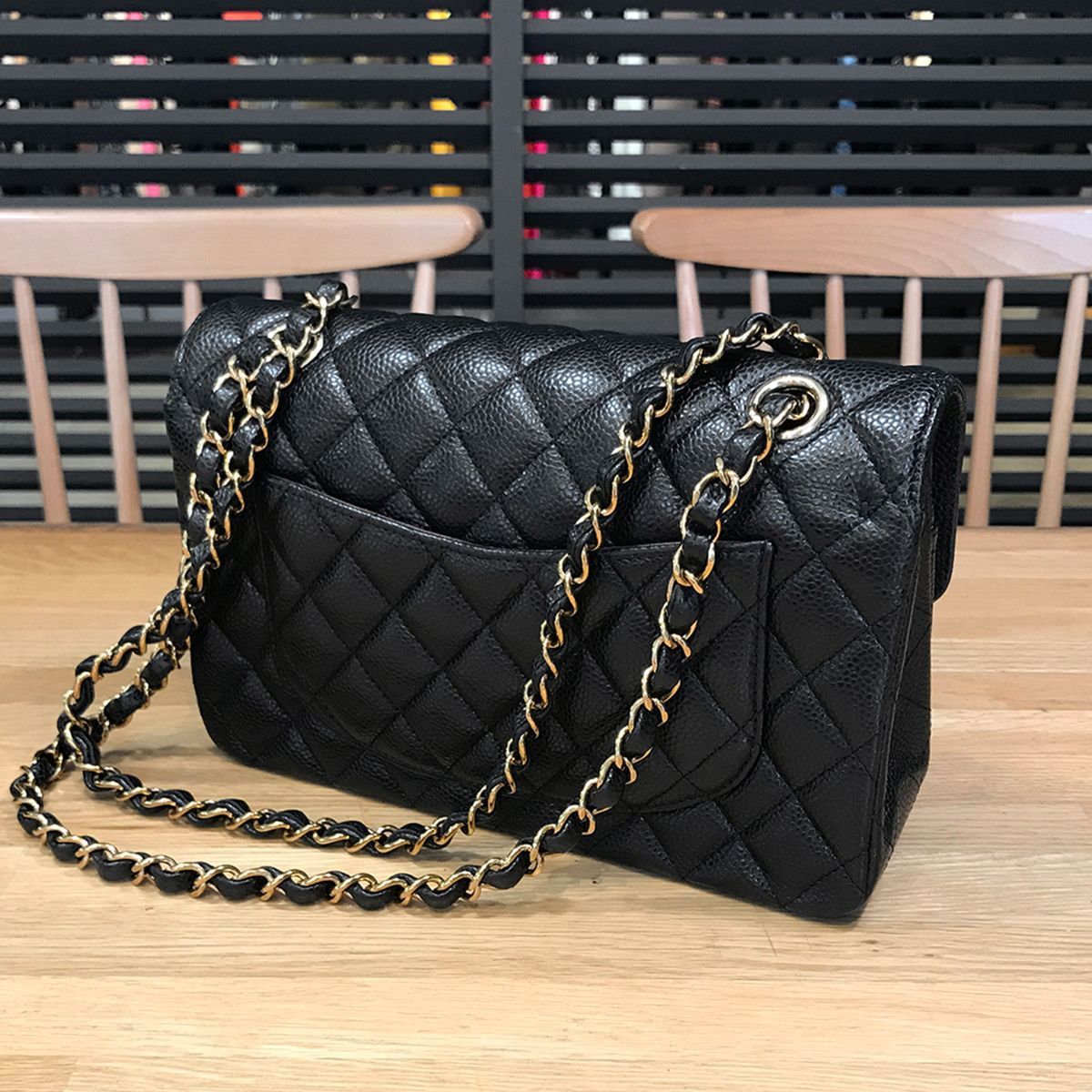 極美品✨CHANEL✨シャネル✨マトラッセキャビアスキンiPhoneX XS ⭐️極美品⭐️CHANEL マトラッセ 25キャビアスキン ショルダー