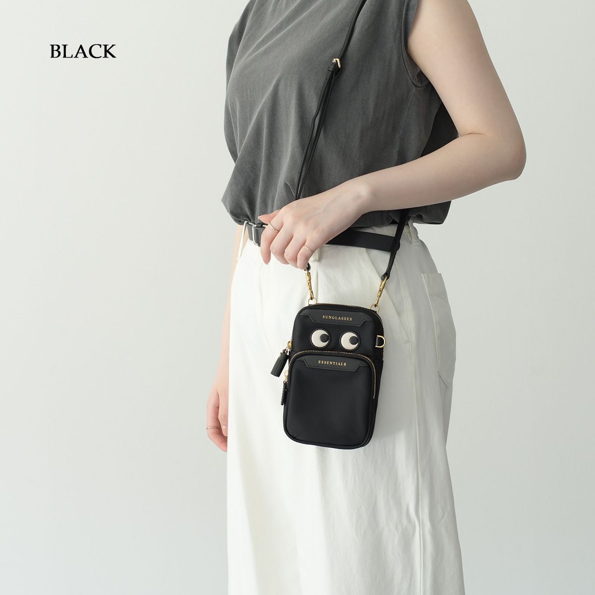 ANYA HINDMARCH アニヤハインドマーチ バッグ ショルダーバッグ アイズ 